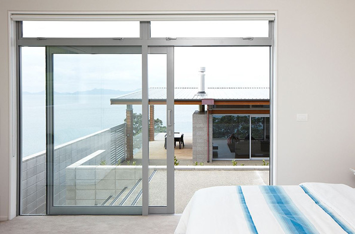 杭州家长的安心之选：封阳台选对门窗，给孩子多一份守护