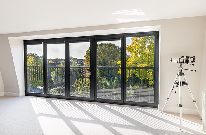 杭州入冬必看：封阳台解锁暖居新方式，守护冬日温度