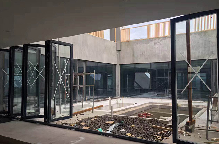 杭州的夏天，封对阳台用对窗，家里竟能这么爽